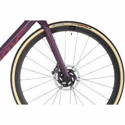 BMC Roadmachine 01 Four Lila/rot -Cube Fahrradladen bmc roadmachine 01 four violet neon red 5